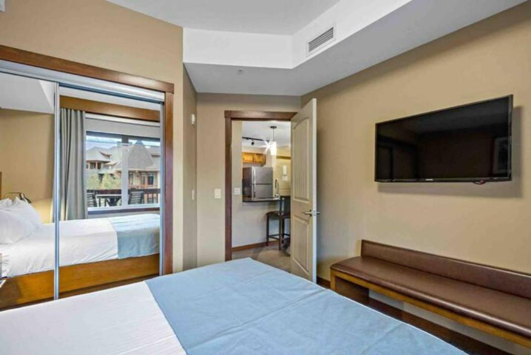 Falcon Crest Lodge 1 Bedroom Condo With Gym & Hot-Tubs & Mountain View Канмор Экстерьер фото